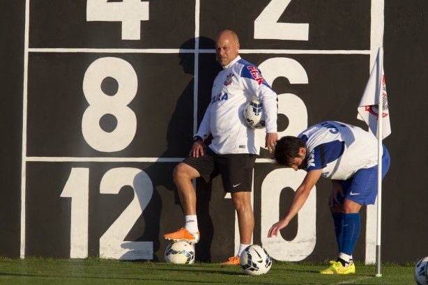 Durante o treino desta tarde no CT Joaquim Grava, Parque Ecológico do Tiete, zona leste de São Paulo. O próximo jogo da equipe será domingo, dia 03/08, contra o Coritiba, no estádio Couto Pereira, jogo válido pela 13ª rodada do Campeonato Brasileiro de 2014