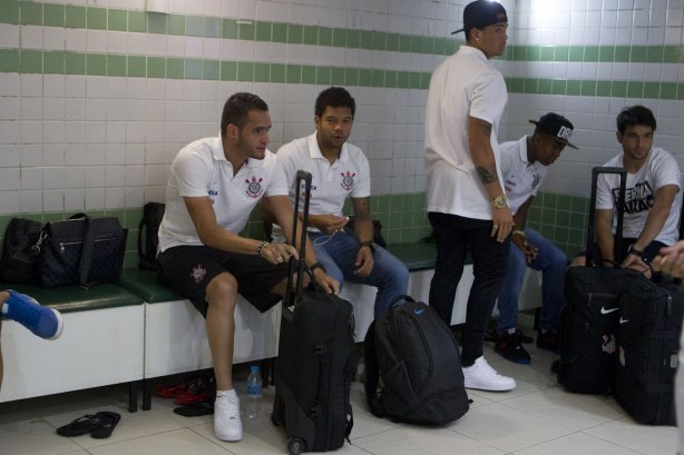 Nos vestiários antes do jogo entre Coritiba x Corinthians realizado esta tarde no estádio Couto Pereira, em Curitiba, válido pela 13ª rodada do Campeonato Brasileiro de 2014