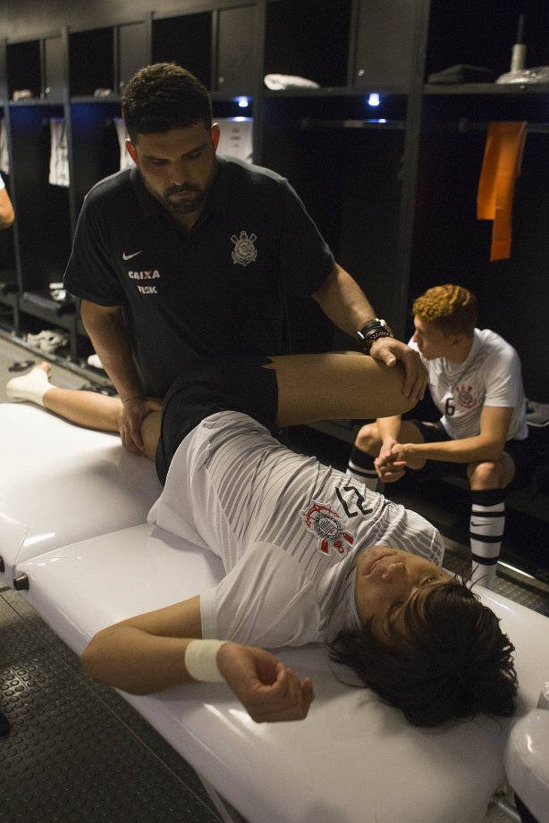 Nos vestiários antes do jogo entre Flamengo x Corinthians, realizado esta tarde no estádio do Maracanã, válido pela 21ª rodada do Campeonato Brasileiro de 2014