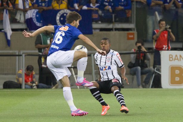 Durante o jogo entre Cruzeiro x Corinthians, realizado esta noite no Mineirão, válido pela 27ª rodada do Campeonato Brasileiro de 2014