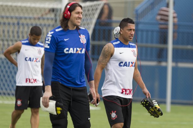 Durante o treino desta tarde em Manaus no CT do São Raimundo. O próximo jogo da equipe será amanhã, sábado, 11/10, contra o Botafogo, na Arena Amazônia, em Manaus, válido pela 27ª rodada do Campeonato Brasileiro de 2014