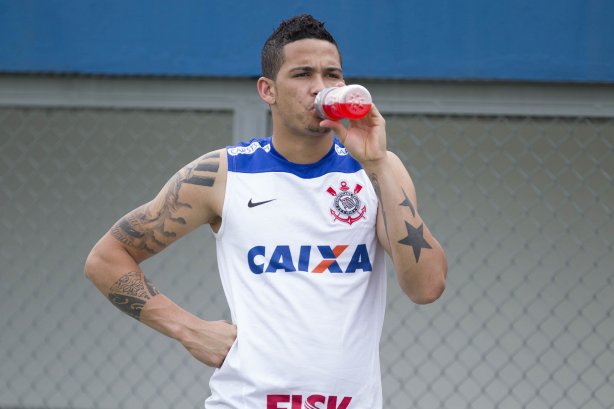 Durante o treino desta tarde em Manaus no CT do São Raimundo. O próximo jogo da equipe será amanhã, sábado, 11/10, contra o Botafogo, na Arena Amazônia, em Manaus, válido pela 27ª rodada do Campeonato Brasileiro de 2014