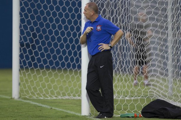 Durante o treino desta tarde em Manaus no CT do São Raimundo. O próximo jogo da equipe será amanhã, sábado, 11/10, contra o Botafogo, na Arena Amazônia, em Manaus, válido pela 27ª rodada do Campeonato Brasileiro de 2014