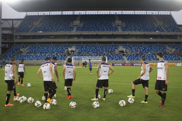 Durante o treino desta tarde na Arena Pantanal, em Cuiaba/MT. O próximo jogo da equipe será amanhã, quarta-feira, dia 22/10, contra o Vitoria/BA, pela 30ª rodada do Campeonato Brasileiro de 2014
