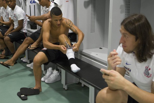 Nos vestiários antes da partida entre Corinthians x Vitoria/BA, realizada esta noite na Arena Pantanal, válida pela 30ª rodada do Campeonato Brasileiro de 2014