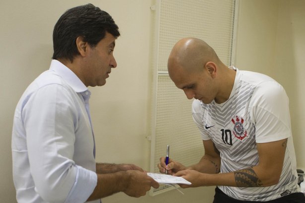 Nos vestiários da partida entre Palmeiras x Corinthians, realizada esta tarde no estádio do Pacaembu, válida pela 31ª rodada do Campeonato Brasileiro de 2014
