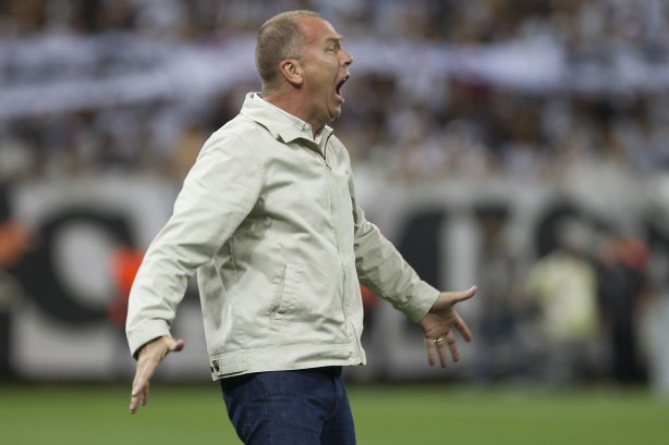 Durante o jogo entre Corinthians x Grêmio, realizado esta tarde na Arena Corinthians, válido pela 36ª rodada do Campeonato Brasileiro de 2014