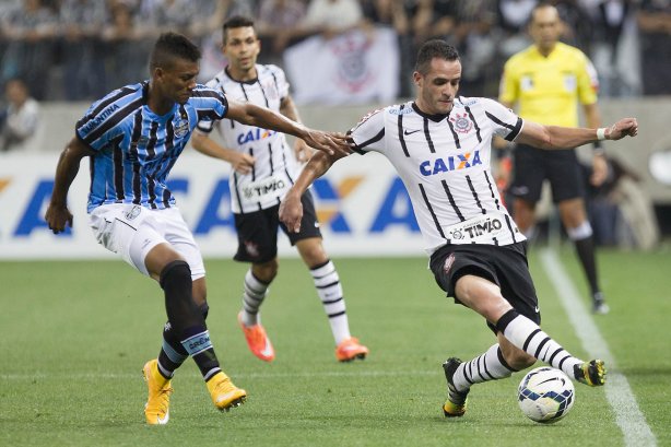 Durante o jogo entre Corinthians x Grêmio, realizado esta tarde na Arena Corinthians, válido pela 36ª rodada do Campeonato Brasileiro de 2014