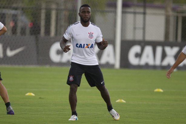 Durante a reapresentacao dos jogadores esta tarde no CT Joaquim Grava, zona leste da cidade. O próximo jogo da equipe será dia 15/01no torneio internacional, em Orlando/EUA, contra o Colonia da Alemanha