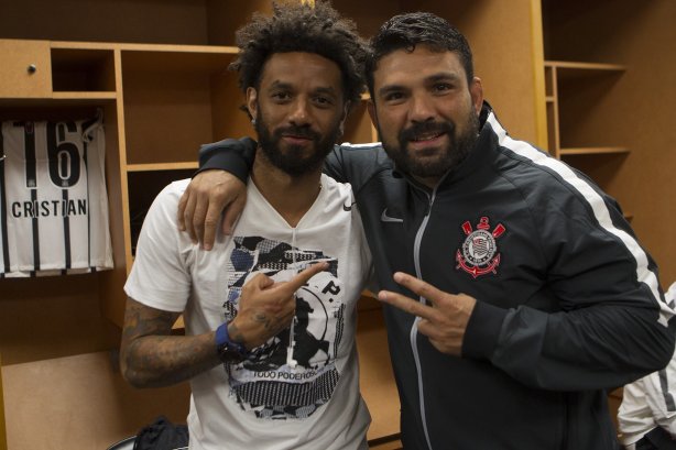 Nos vestiários antes do jogo entre Corinthians/Brasil x Bayer Leverkusen/Alemanha realizado esta tarde no Everbank Field, na cidade de Jacksonville/EUA, válido pela Florida Cup 2015