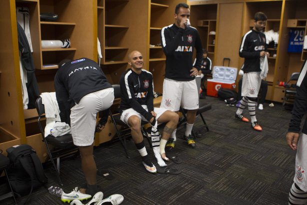 Nos vestiários antes do jogo entre Corinthians/Brasil x Bayer Leverkusen/Alemanha realizado esta tarde no Everbank Field, na cidade de Jacksonville/EUA, válido pela Florida Cup 2015