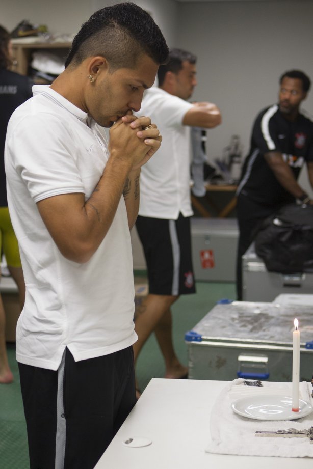 Nos vestiários antes do jogo realizado esta tarde na Allianz Arena entre Palmeiras x Corinthians, jogo válido pela 3ª rodada do Campeonato Paulista de 2015