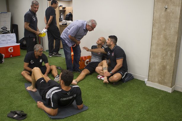Nos vestiários antes do jogo realizado esta tarde na Allianz Arena entre Palmeiras x Corinthians, jogo válido pela 3ª rodada do Campeonato Paulista de 2015