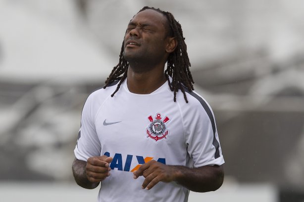 Durante o treino desta tarde no CT Joaquim Grava, zona leste da cidade. O próximo jogo do time será sábado dia 14/02 contra o Botafogo/RP, na Arena Corinthians, válido pela 4ª rodada do Campeonato Paulista de 2015