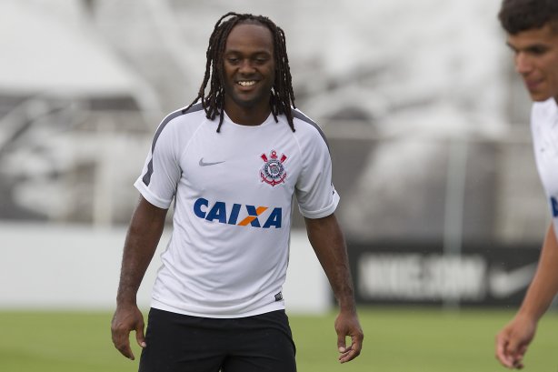Durante o treino desta tarde no CT Joaquim Grava, zona leste da cidade. O próximo jogo do time será sábado dia 14/02 contra o Botafogo/RP, na Arena Corinthians, válido pela 4ª rodada do Campeonato Paulista de 2015