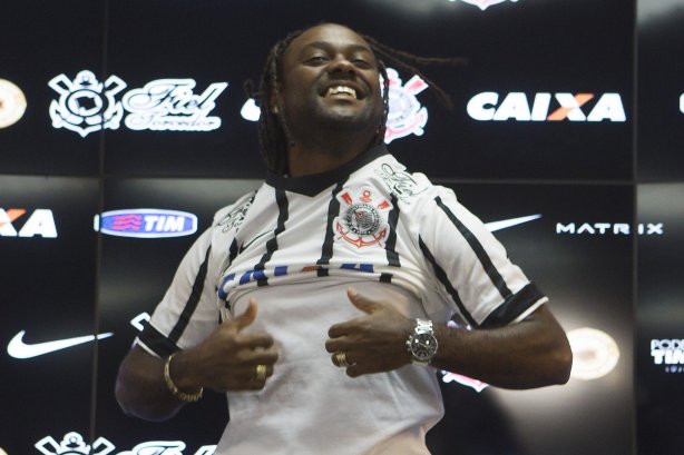 Durante o treino desta tarde no CT Joaquim Grava, localizado no Parque Ecológico do Tiete, zona leste da cidade. O próximo jogo será amanhã, sábado dia 14/02 contra o Botafogo/RP, na Arena Corinthians, válido pela 5ª rodada do Campeonato Paulista de 2015