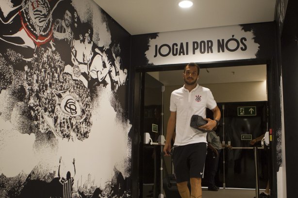 Nos vestiários antes do jogo realizado esta tarde na Arena Corinthians entre Corinthians x Botafogo/RP, jogo válido pela 5ª rodada do Campeonato Paulista de 2015