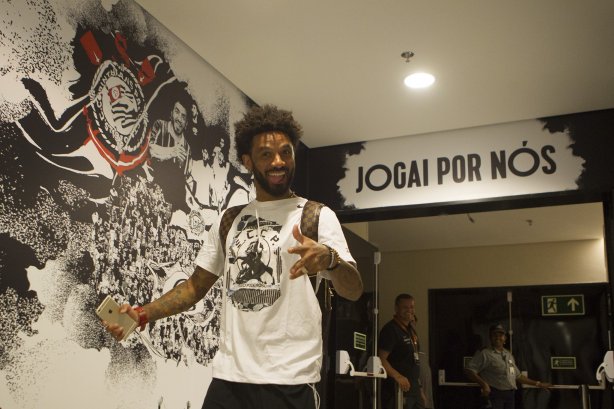 Nos vestiários antes do jogo realizado esta tarde na Arena Corinthians entre Corinthians x Botafogo/RP, jogo válido pela 5ª rodada do Campeonato Paulista de 2015