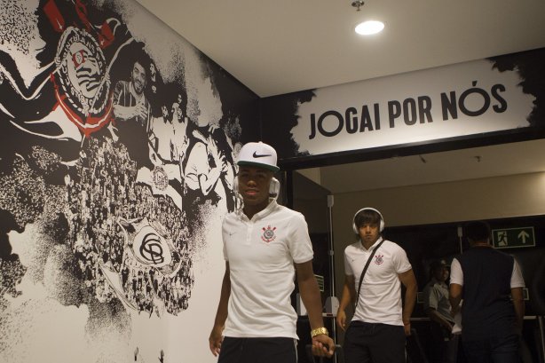 Nos vestiários antes do jogo realizado esta tarde na Arena Corinthians entre Corinthians x Botafogo/RP, jogo válido pela 5ª rodada do Campeonato Paulista de 2015