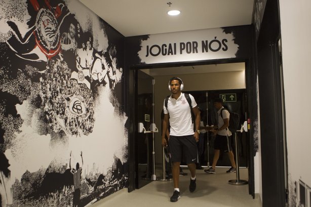 Nos vestiários antes do jogo realizado esta tarde na Arena Corinthians entre Corinthians x Botafogo/RP, jogo válido pela 5ª rodada do Campeonato Paulista de 2015