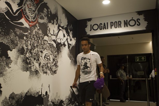 Nos vestiários antes do jogo realizado esta tarde na Arena Corinthians entre Corinthians x Botafogo/RP, jogo válido pela 5ª rodada do Campeonato Paulista de 2015