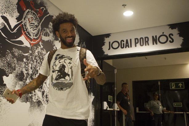Nos vestiários antes do jogo realizado esta tarde na Arena Corinthians entre Corinthians x Botafogo/RP, jogo válido pela 5ª rodada do Campeonato Paulista de 2015
