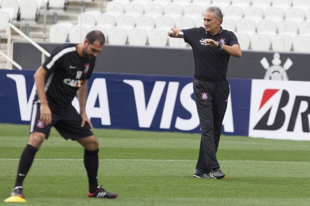 Durante o treino desta tarde na Arena Corinthians, zona leste da cidade. O próximo jogo será amanhã, quarta-feira, dia 18/02 contra o São Paulo, na Arena Corinthians, jogo de ida da fase classificatoria da Copa Libertadores da América 2015