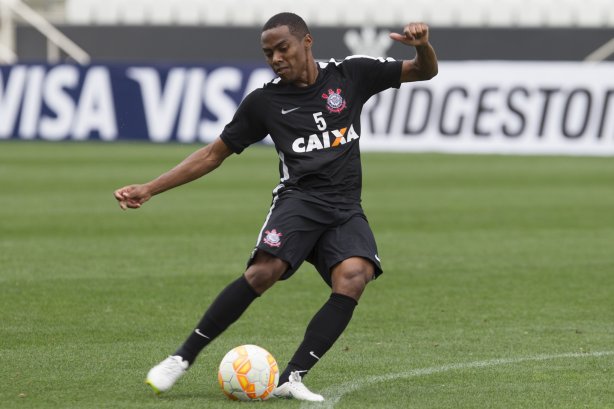 Durante o treino desta tarde na Arena Corinthians, zona leste da cidade. O próximo jogo será amanhã, quarta-feira, dia 18/02 contra o São Paulo, na Arena Corinthians, jogo de ida da fase classificatoria da Copa Libertadores da América 2015