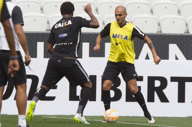 Durante o treino desta tarde na Arena Corinthians, zona leste da cidade. O próximo jogo será amanhã, quarta-feira, dia 18/02 contra o São Paulo, na Arena Corinthians, jogo de ida da fase classificatoria da Copa Libertadores da América 2015