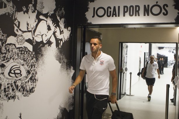 Nos vestiários antes do jogo realizado esta noite na Arena Corinthians entre Corinthians x São Paulo, jogo válido pelo primeiro turno da fase classificatoria da Copa Libertadores da América 2015