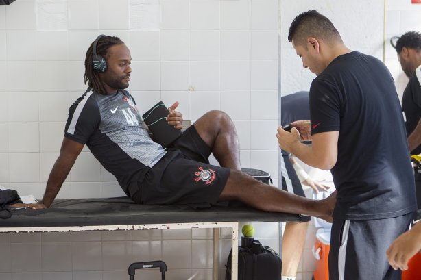 Nos vestiários antes do jogo realizado esta tarde no estádio Novelli Jr. entre Ituano x Corinthians, válido pela 6ª rodada do Campeonato Paulista de 2015