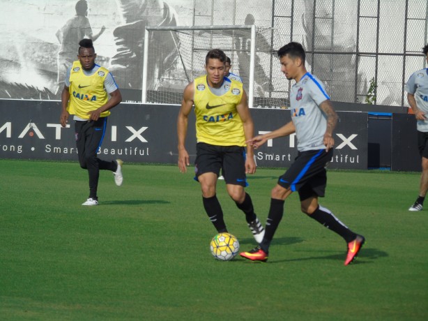 Lucca e Jean participarão do treino desta quinta e são opções para Carille no domingo