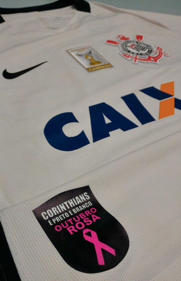 Ação do Outubro Rosa na camisa do Corinthians