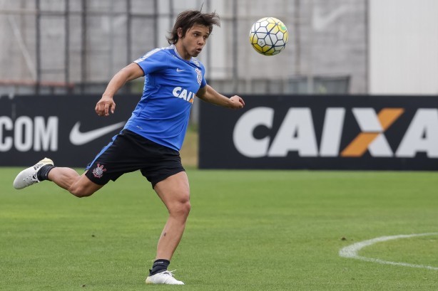 Romero durante treinamento no CT Joaquim Grava