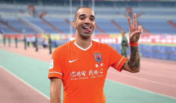 Diego Tardelli está no Shandong Luneng