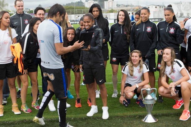 Romero homenageando Ch Santos