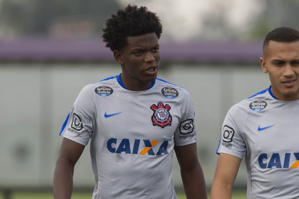Franklin, em ação no treinamento do Timão