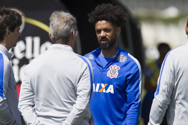 Cristian assume o espaço deixado por Willians na equipe