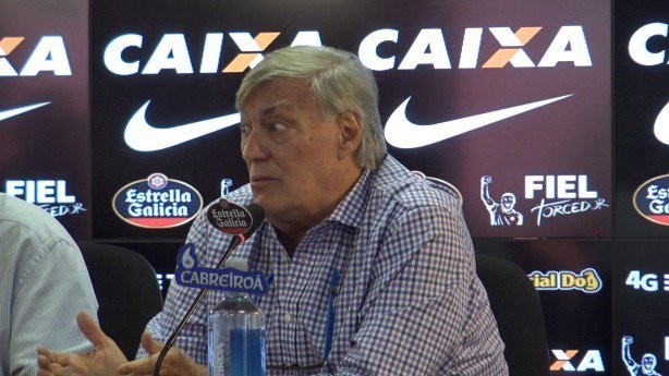 Flávio Adauto garantiu Oswaldo de Oliveira em 2017