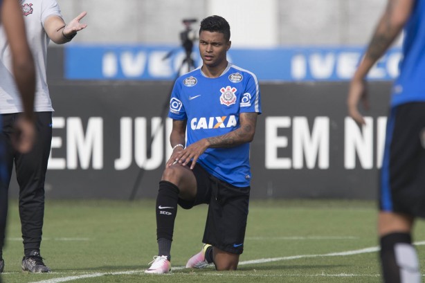 Bruno Paulo participa do treinamento no CT