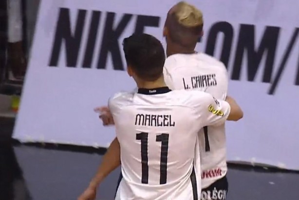 Leandro Caires fez o primeiro gol do Corinthians