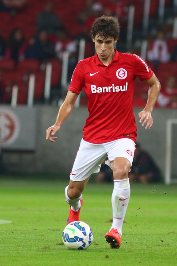 Rodrigo Dourado, volante do Internacional