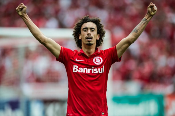 Valdívia, meia do Internacional