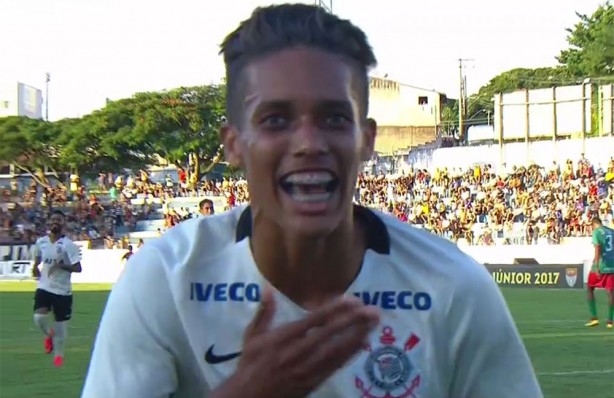 Marca da Iveco est na camisa do Corinthians na Copinha