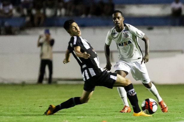 Guilherme Romão foi substituído no segundo tempo por Carlos