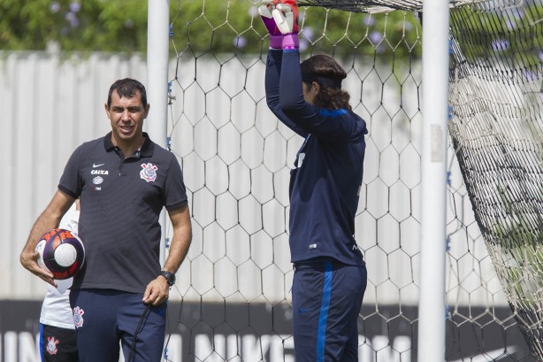 Cássio apareceu como arqueiro principal na atividade