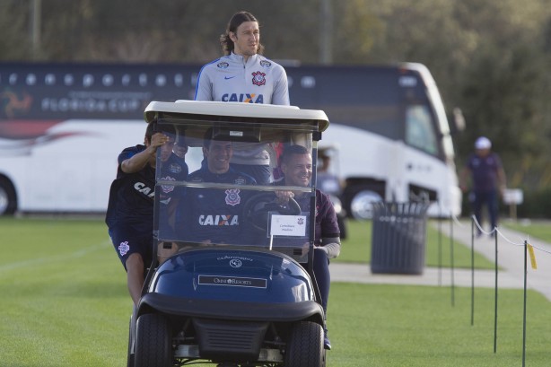 Cássio está pedindo passagem no Corinthians em 2017