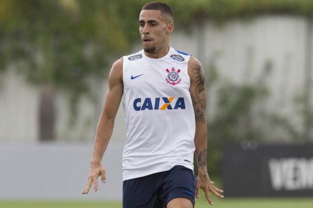 Gabriel chega com moral ao Corinthians