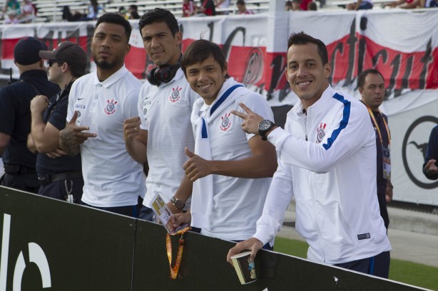 Kazim, Balbuena, Romero e Rodriguinho antes da decisão contra o São Paulo pela Flórida Cup