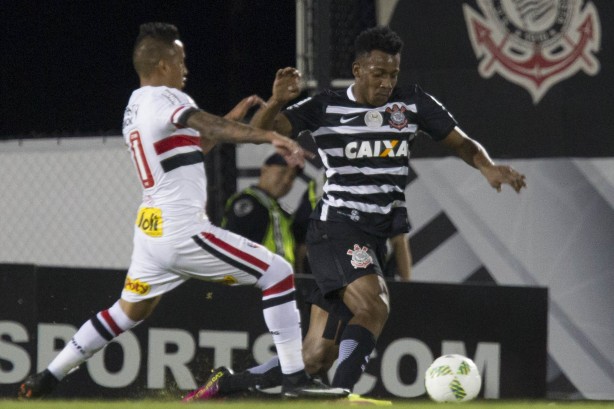 Moisés atuando na final contra o São Paulo pela Flórida Cup 2017